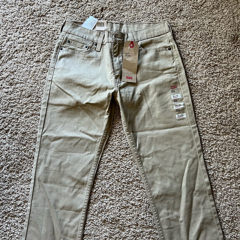 Levi’s men’s khaki pants 30x32